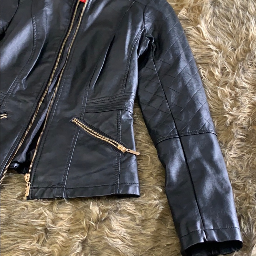 NWOT Guess Jacket - Picture 2 of 5